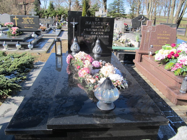 Grób Marian Markiewicz